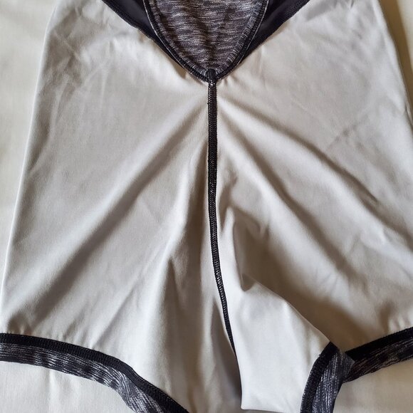 Workout lululemon one piece. - Picture 5 of 7